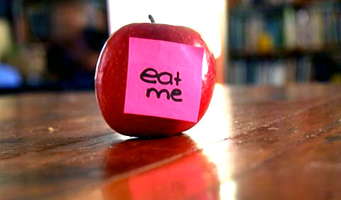 eat me apple