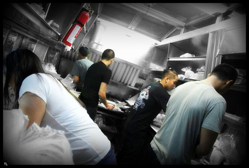 inside dos chinos food truck